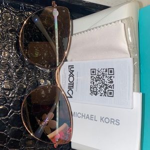 Cat eye Michael Kors sunglasses